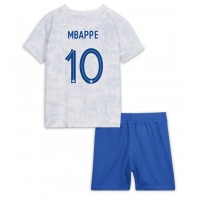 Camisa de time de futebol França Kylian Mbappe #10 Replicas 2º Equipamento Infantil Mundo 2022 Manga Curta (+ Calças curtas)